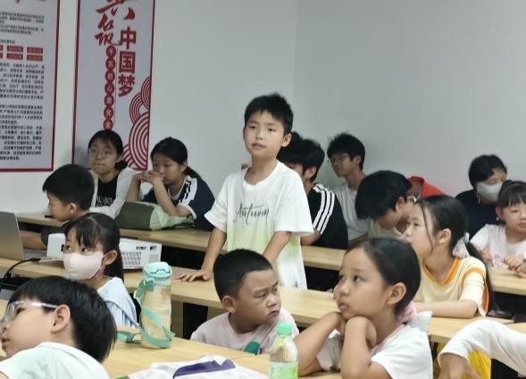 【暑期“三下乡”】“七彩假期·童心护航 【暑期“三下乡”】“七彩假期·童心护航